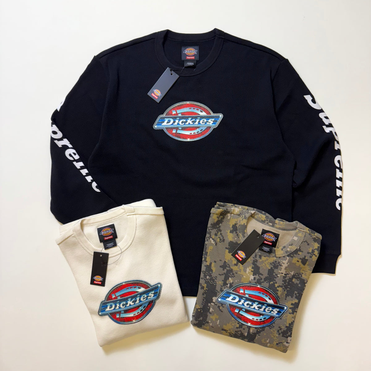トップス Supreme x Dickies Thermal Black M Supreme Dickies Thermal (FW25) - $110