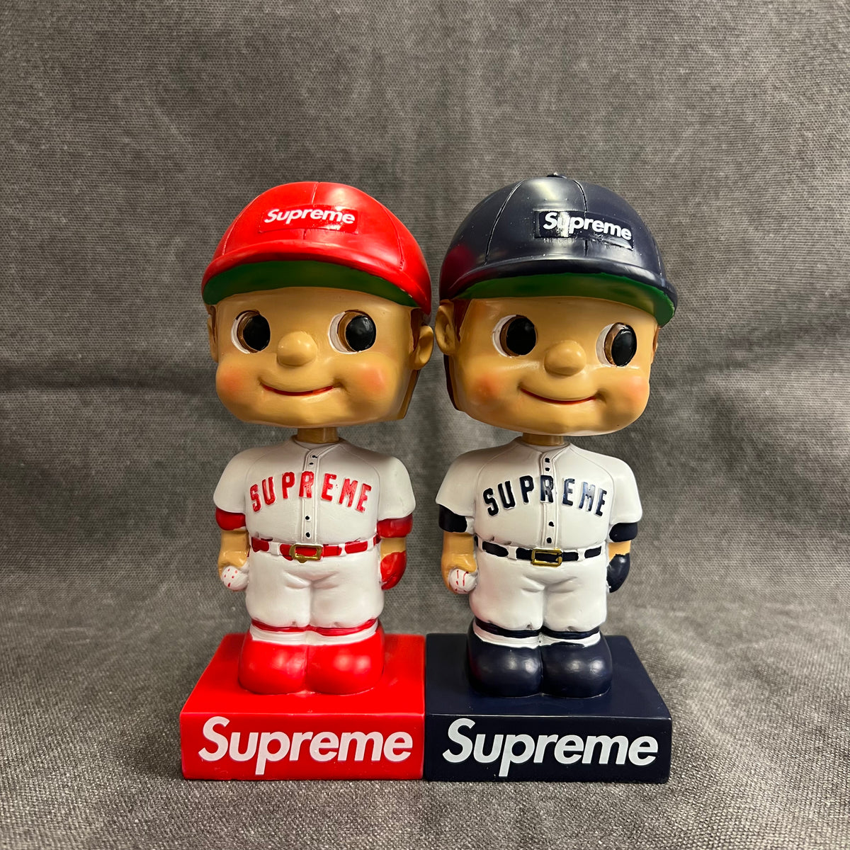 SUPREME BOBBLEHEAD – Trade Point_HK