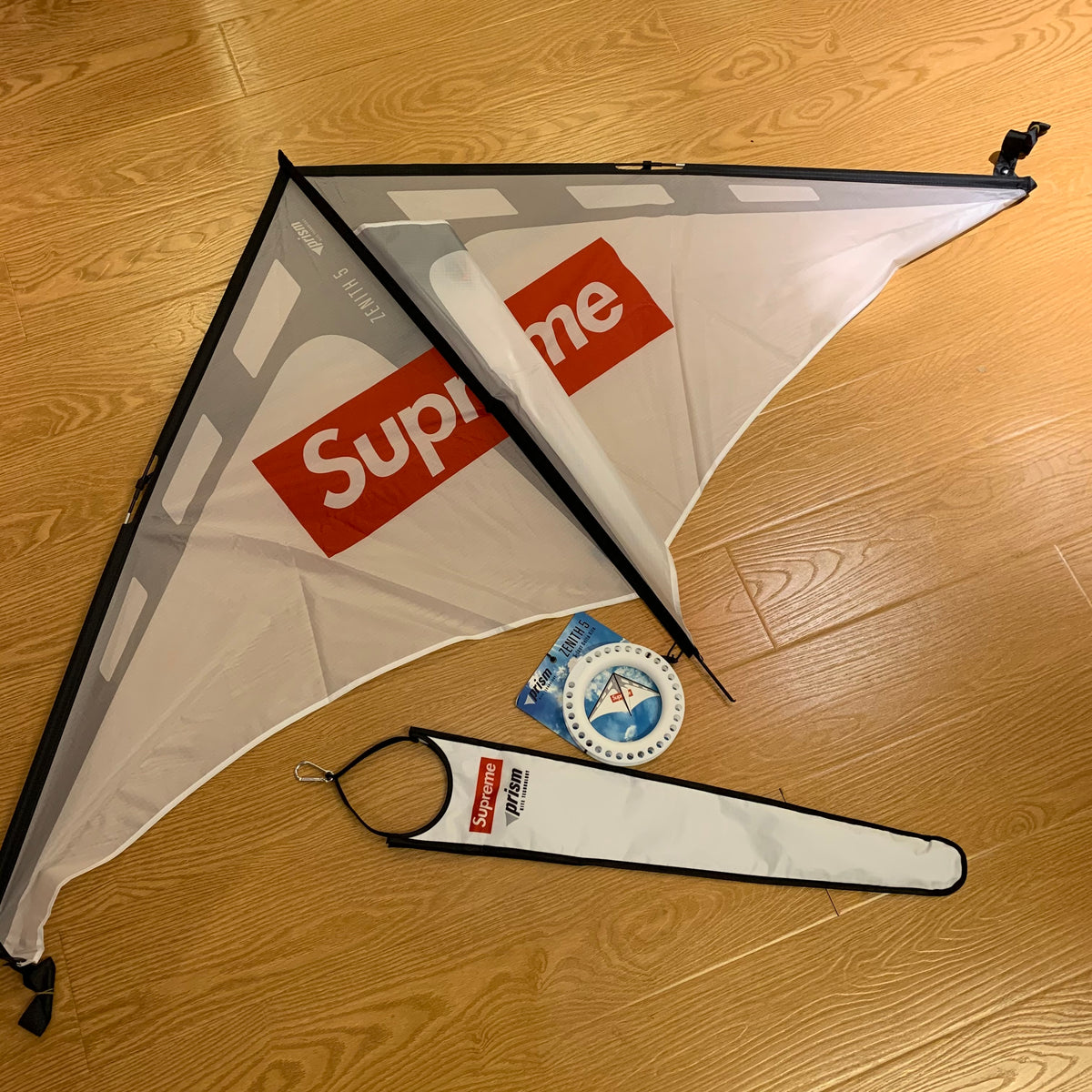 SUPREME PRISM ZENITH 5 KITE Trade Point_HK