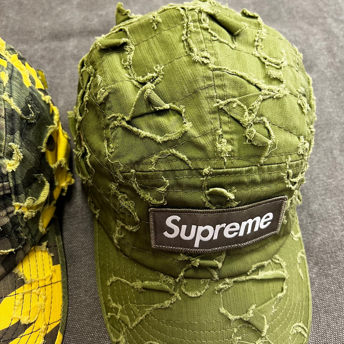 SUPREME GRIFFIN CAMP CAP