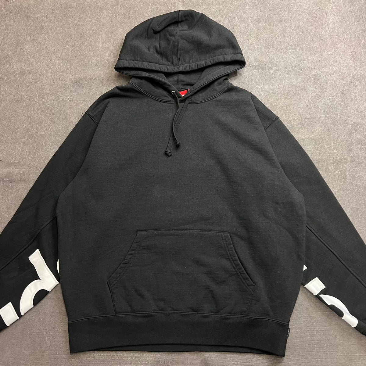 SUPREME CROPPED PANELS HOODED SWEATSHIRT