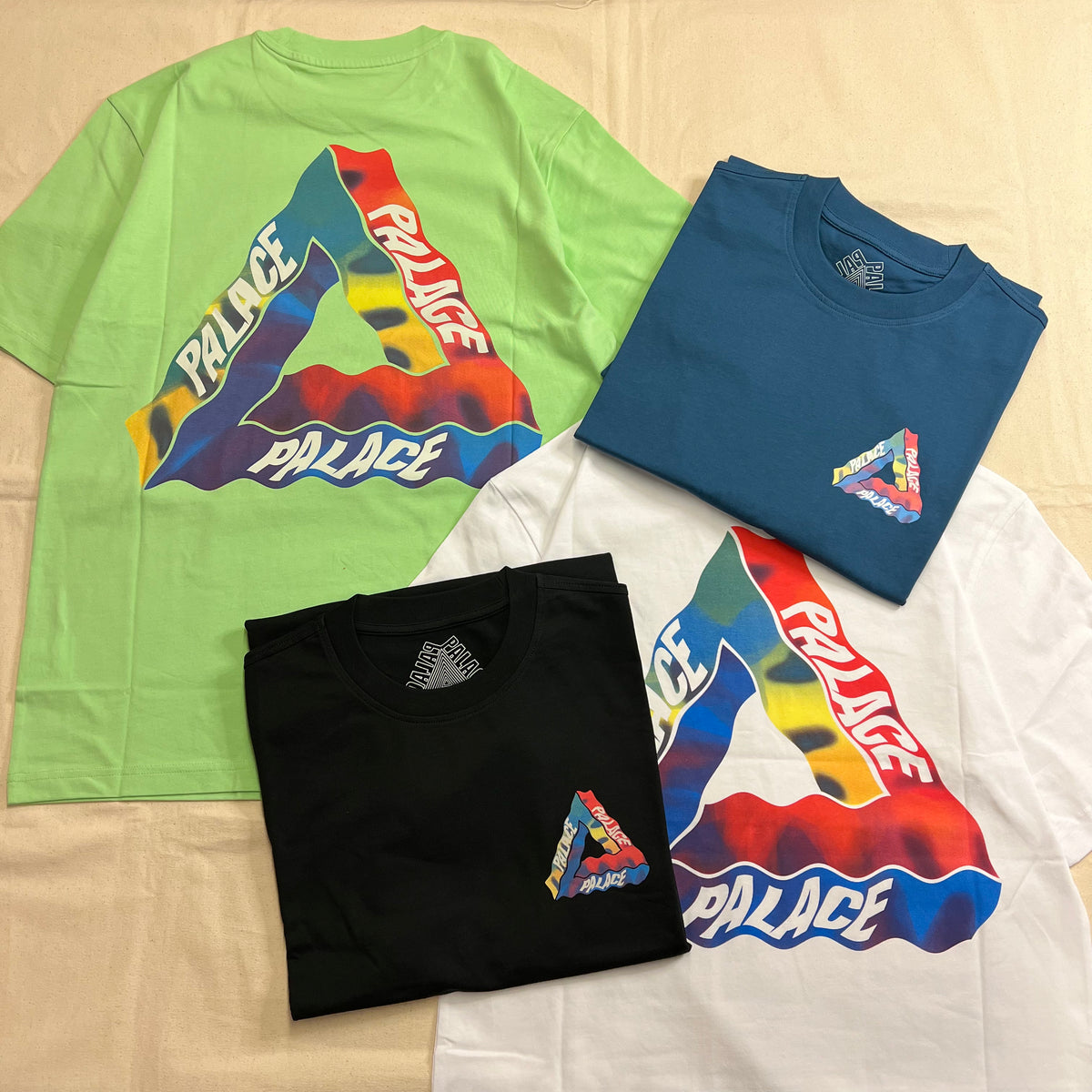 PALACE SKATEBOARDS TRI-VISIONS T-SHIRT