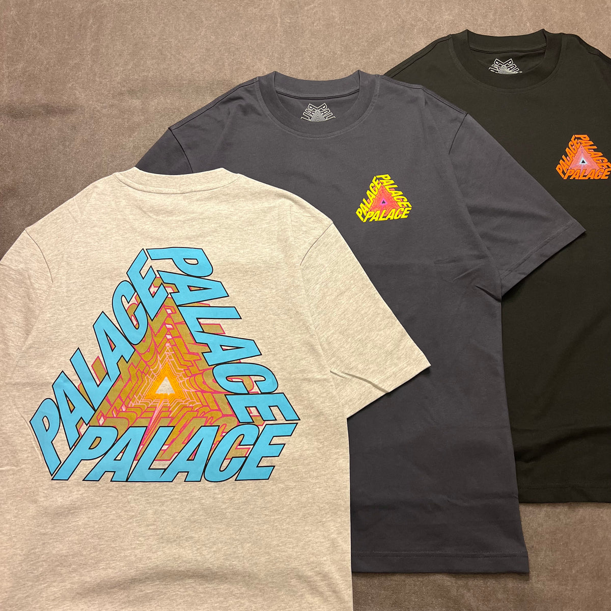 PALACE SKATEBOARDS P3 BARE TIMES T-SHIRT – Trade