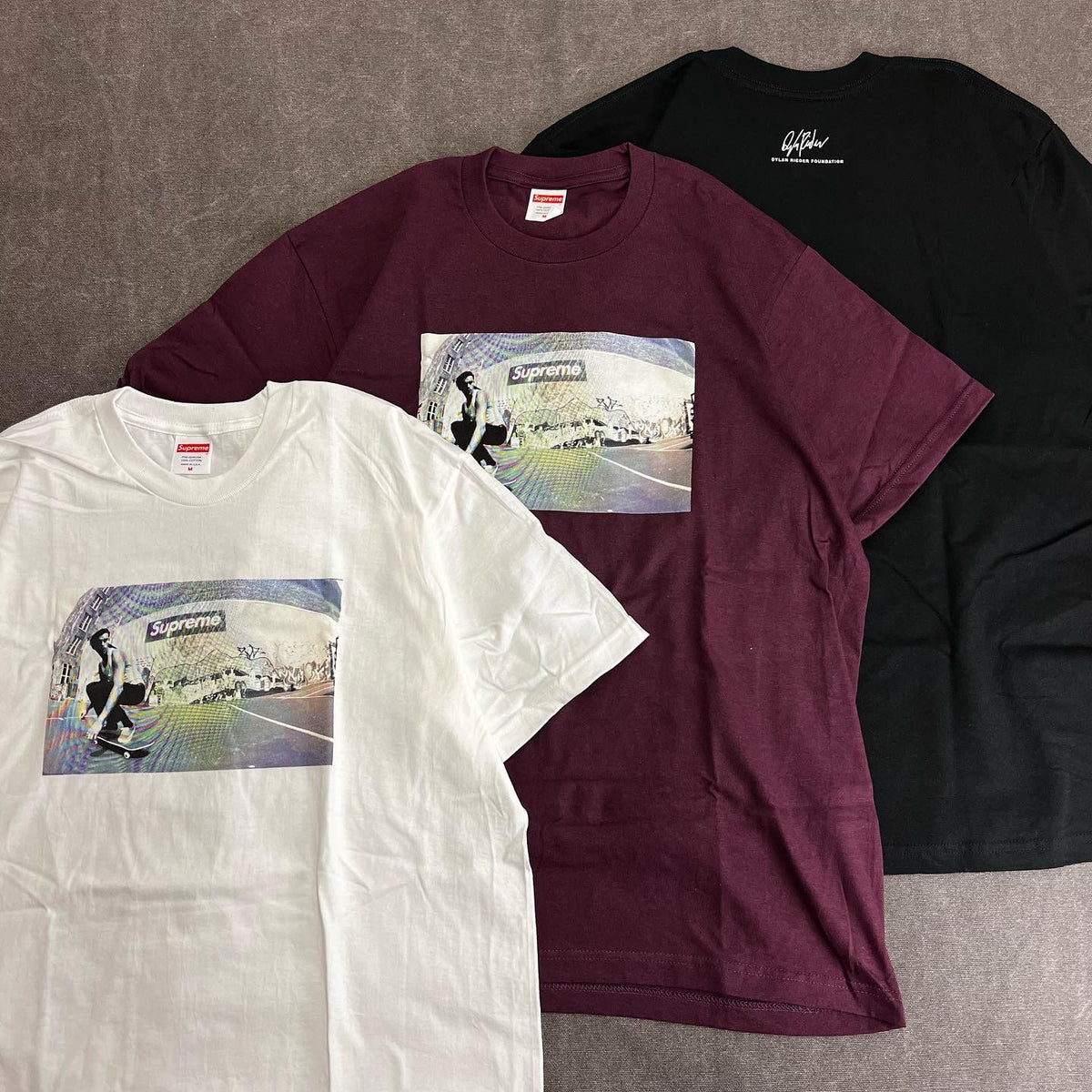 SUPREME DYLAN TEE