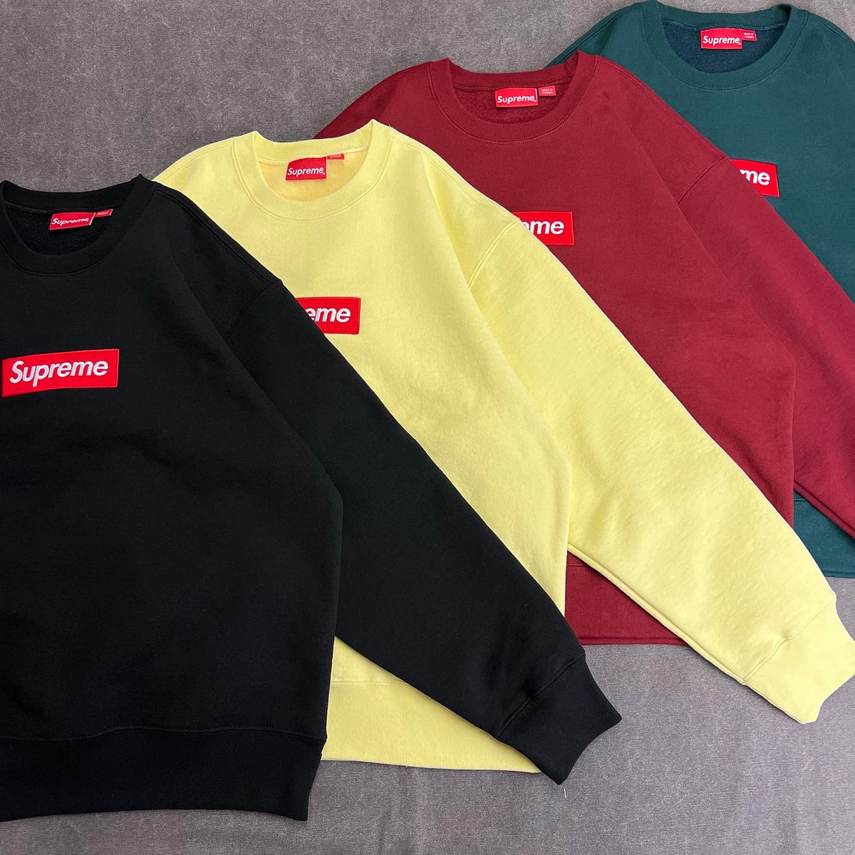 SUPREME BOX LOGO CREWNECK FW22