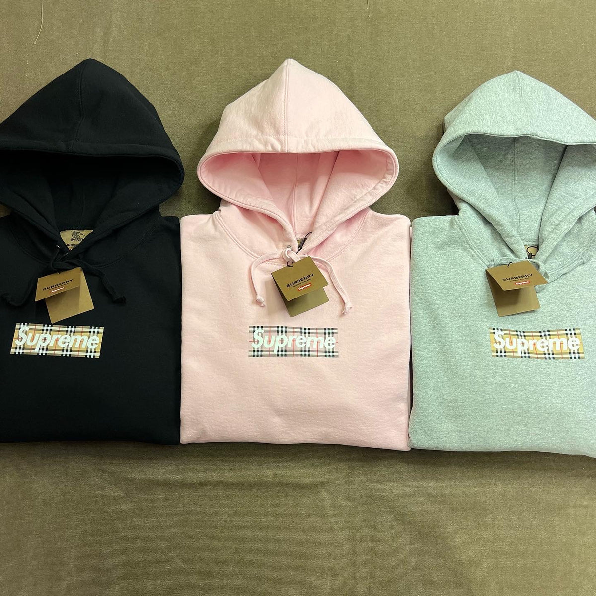 k*k様 Supreme×Burberry Hooded Sweatshirts SUPREME BURBERRY BOX LOGO HOODED SWEATSHIRT (2022SS) – UNIQUE HYPE HK