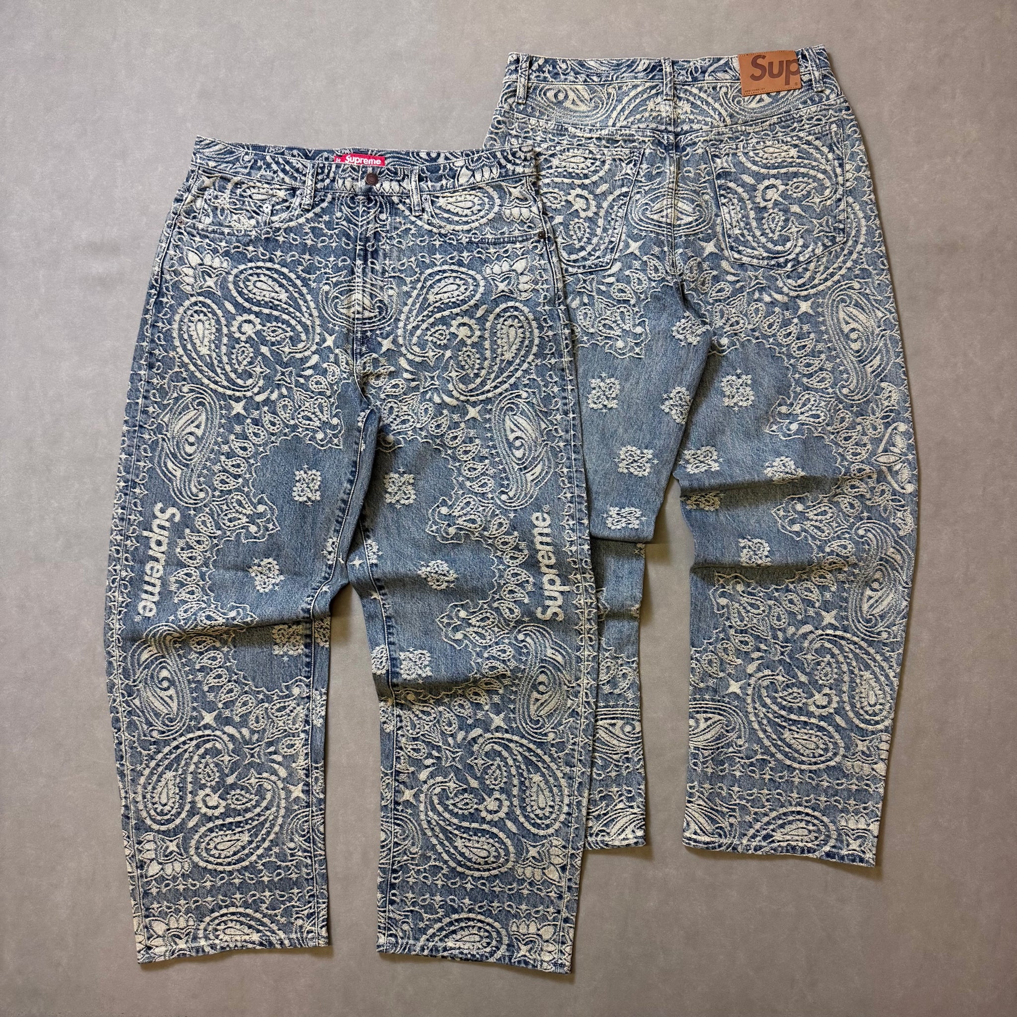 SUPREME BANDANA JACQUARD BAGGY JEAN