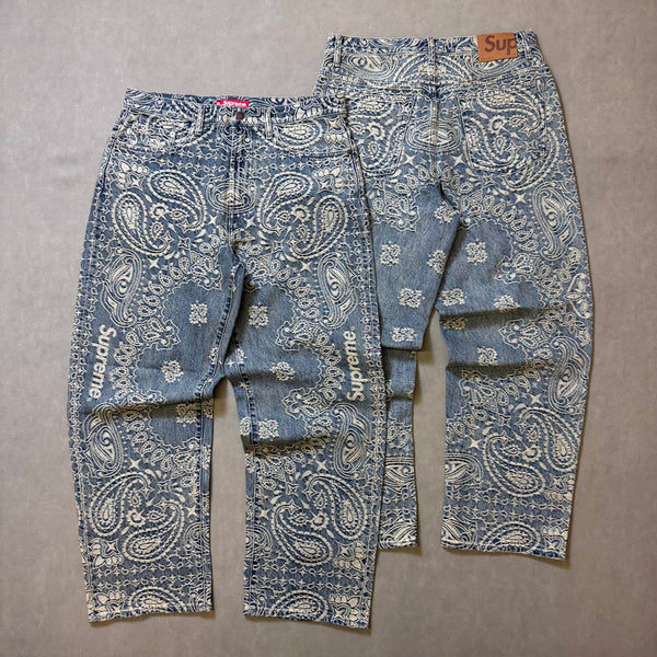 SUPREME BANDANA JACQUARD BAGGY JEAN