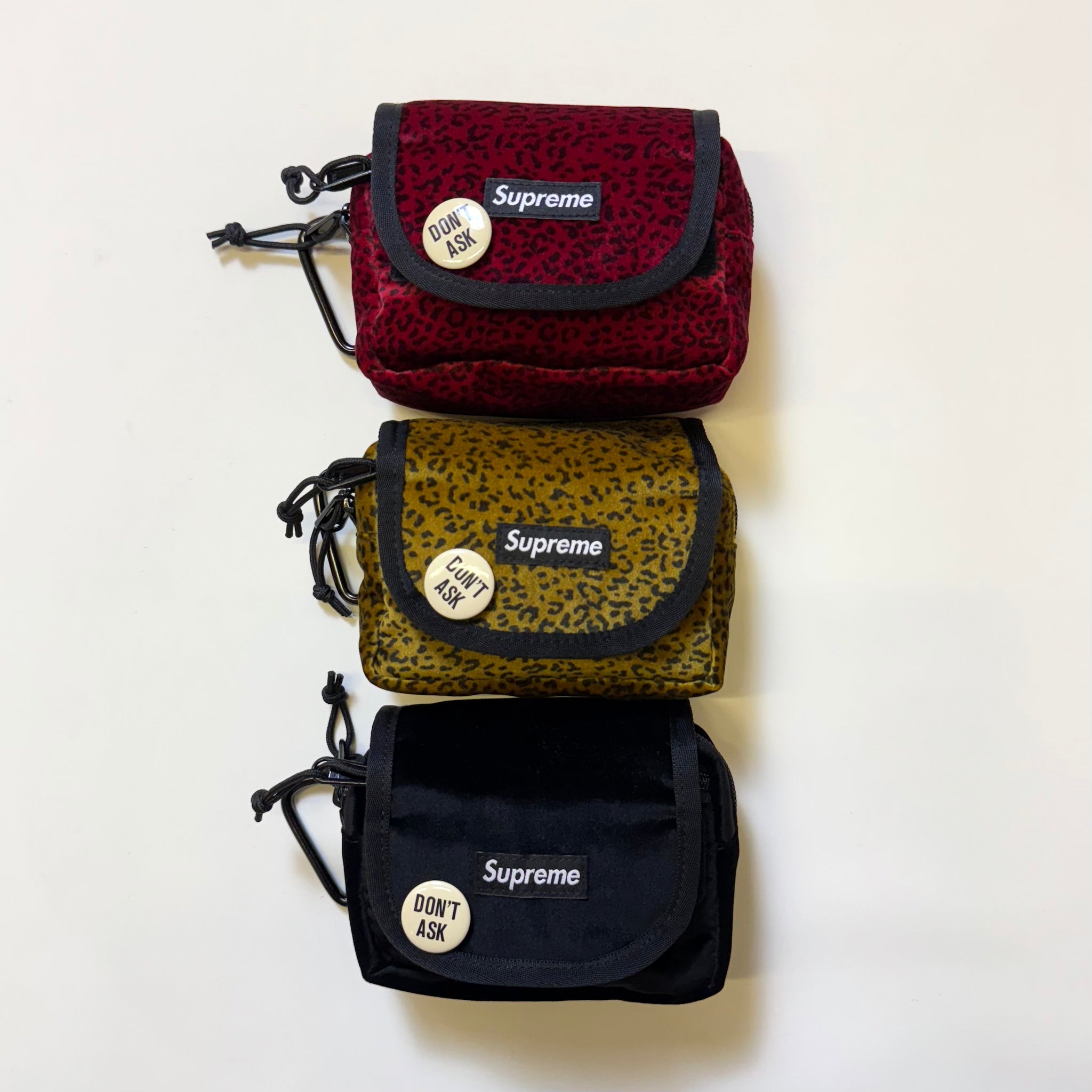 SUPREME VELVET MINI POUCH