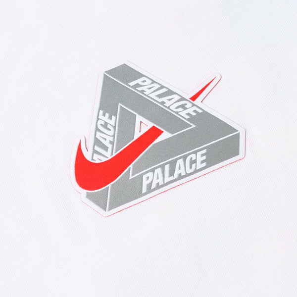 PALACE NIKE ENGLAND T-SHIRT
