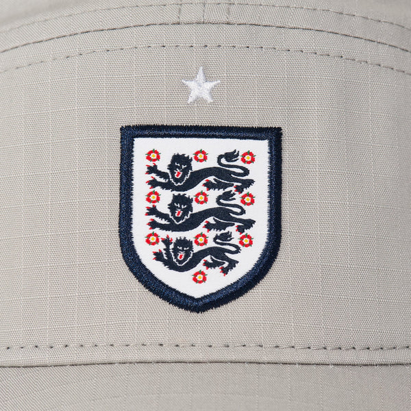 PALACE NIKE ENGLAND UNSTRUCTURED CAP