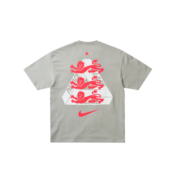 PALACE NIKE ENGLAND T-SHIRT