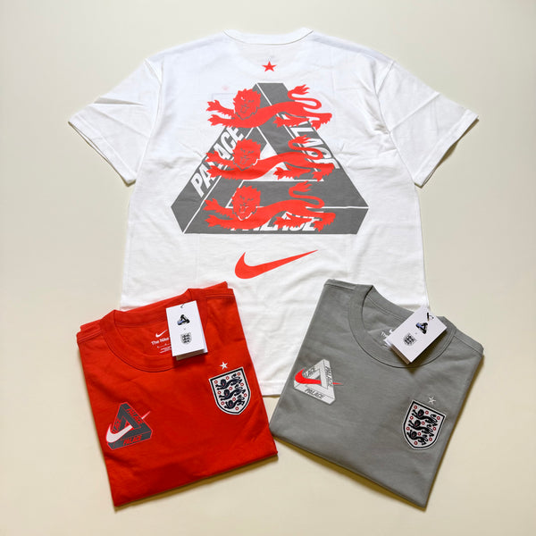 PALACE NIKE ENGLAND T-SHIRT