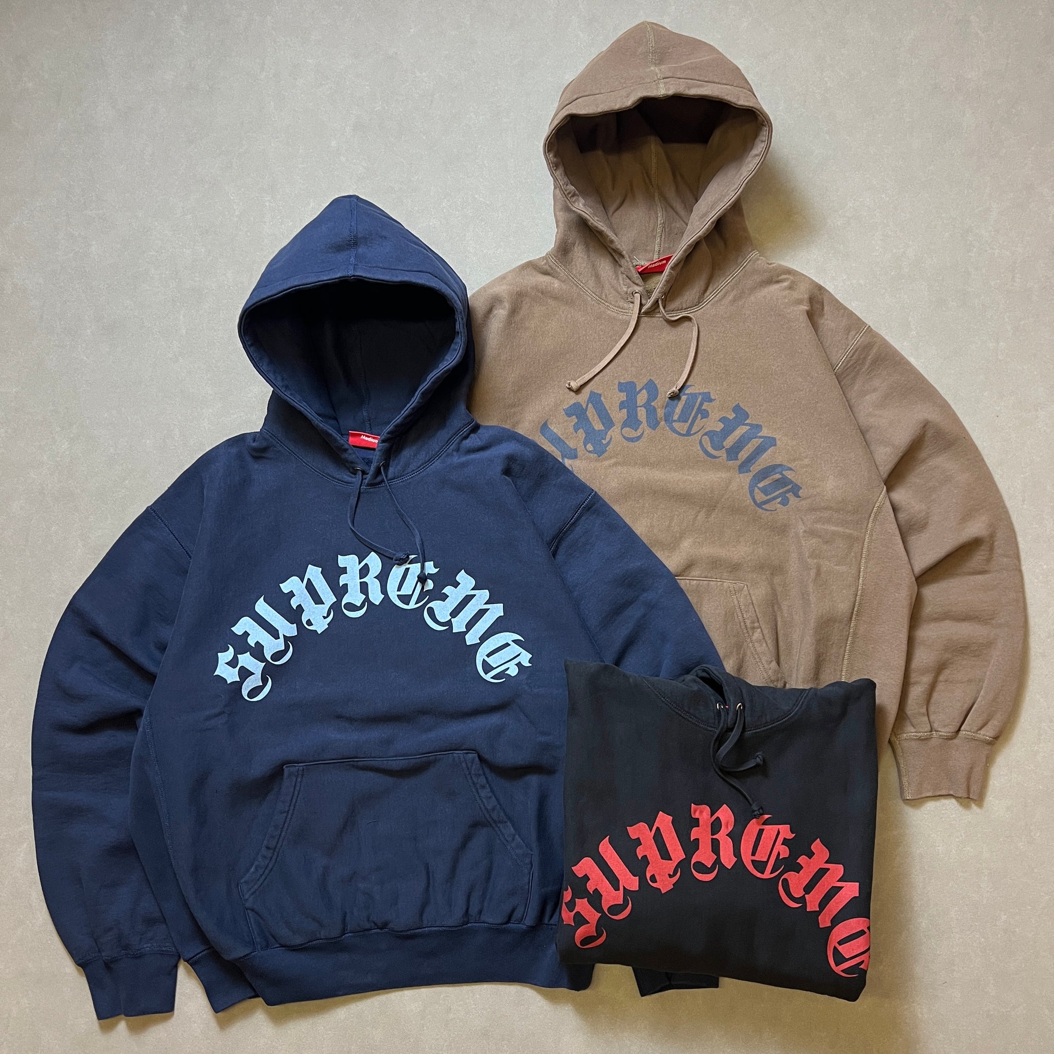 SUPREME PRINTED ARC HOODED SWEATSHIRT