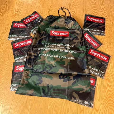 SUPREME DRAWSTRING BAG (FREE GIFT FW25)