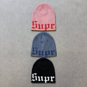 SUPREME OLD ENGLISH PRINTED BEANIE
