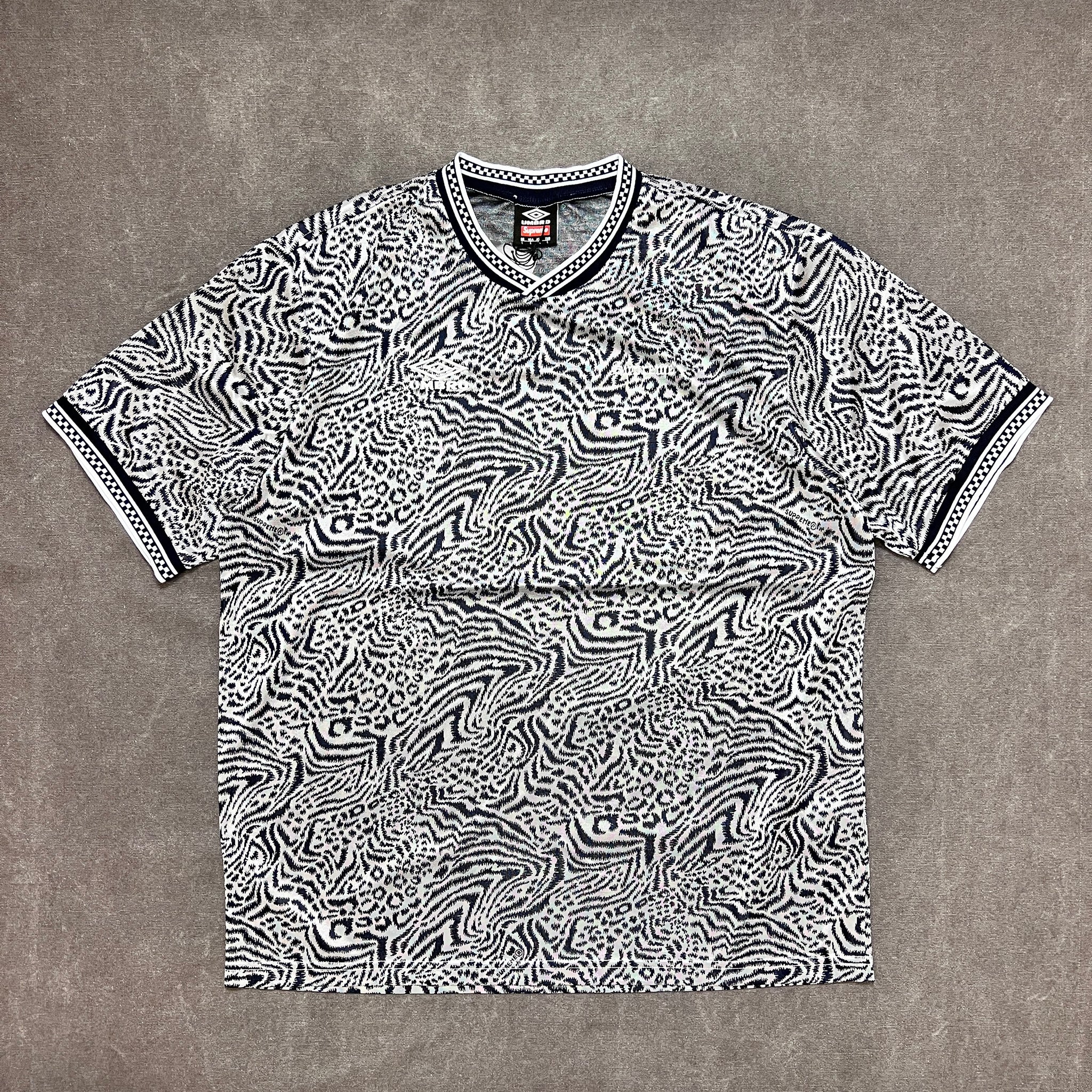 SUPREME UMBRO JACQUARD ANIMAL PRINT SOCCER JERSEY