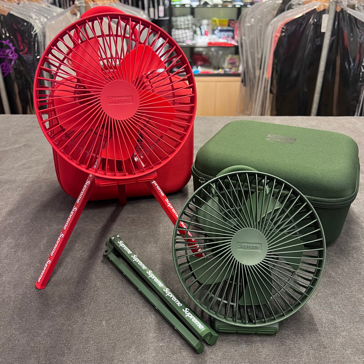 Supreme Cargo Container Electric Fan Red冷暖房・空調