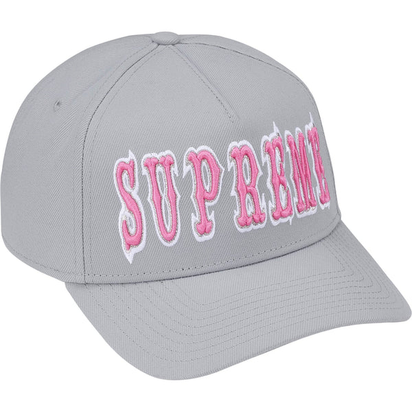 SUPREME GOTHIC OUTLINE ADJUSTABLE NEW ERA