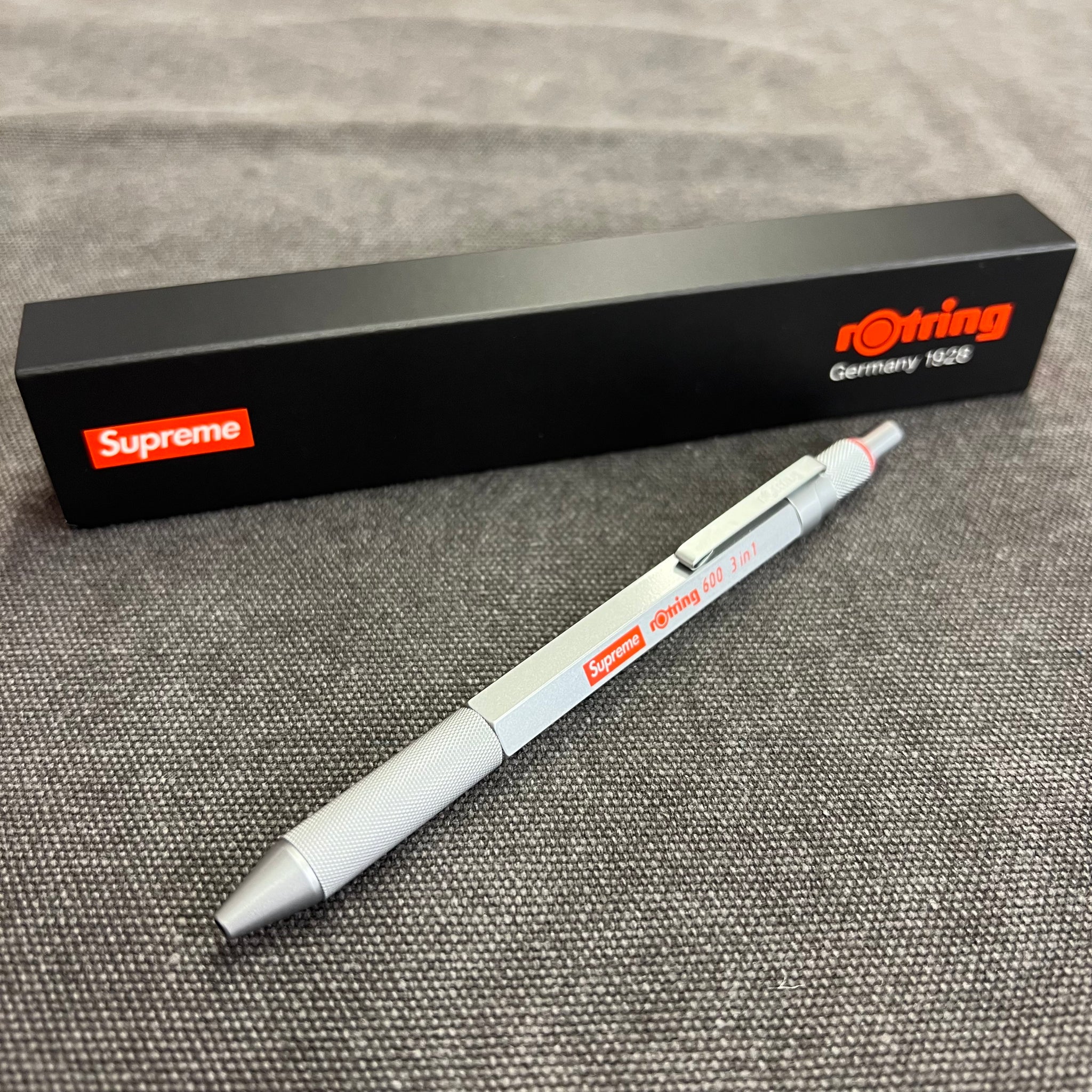 SUPREME ROTING 600 3 IN 1 PEN – Trade Point_HK