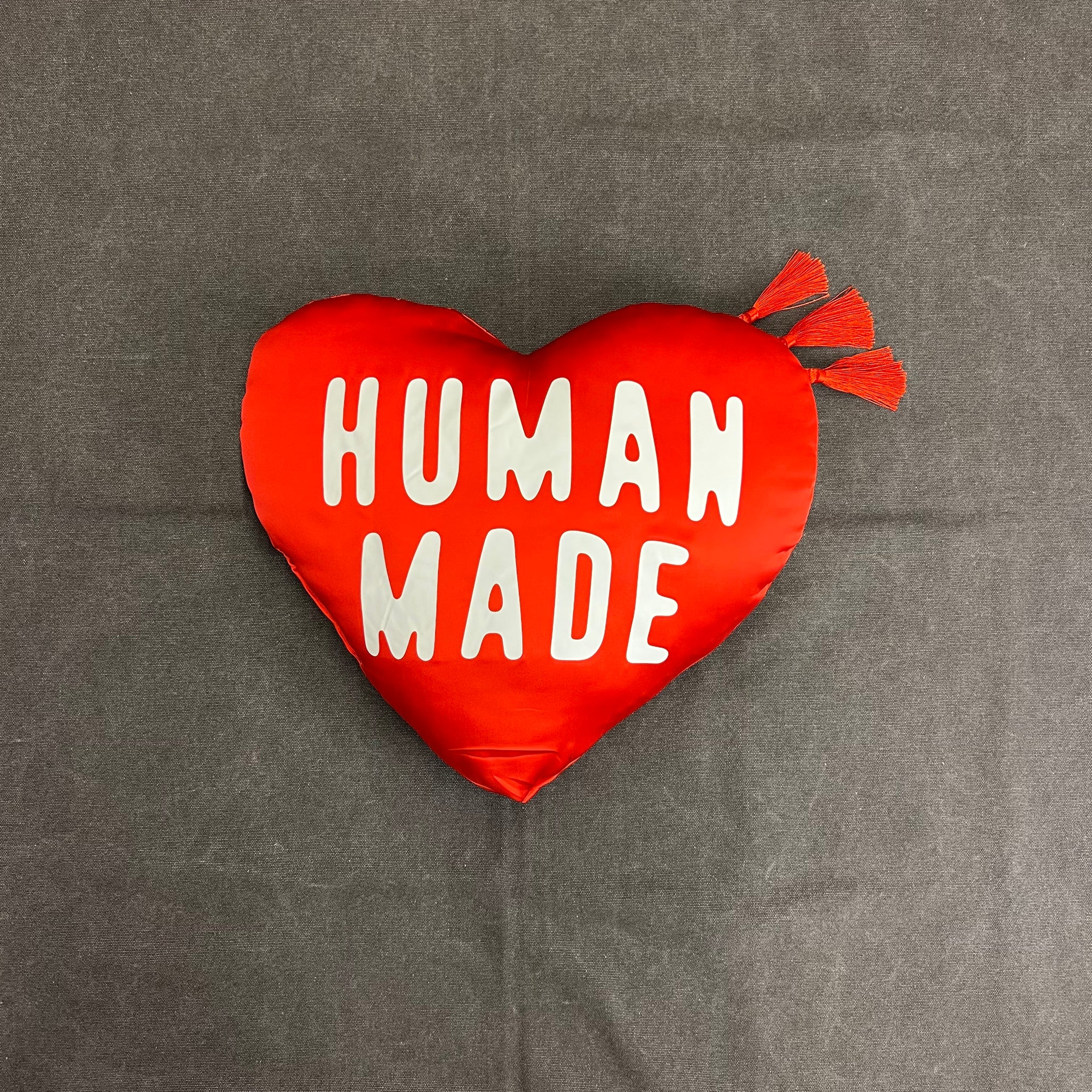 HUMAN MADE HEART CUSHION – Trade Point_HK