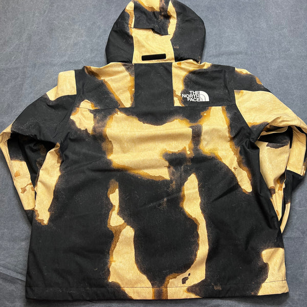 SUPREME THE NORTH FACE BLEACHED MOUNTAIN JACKET