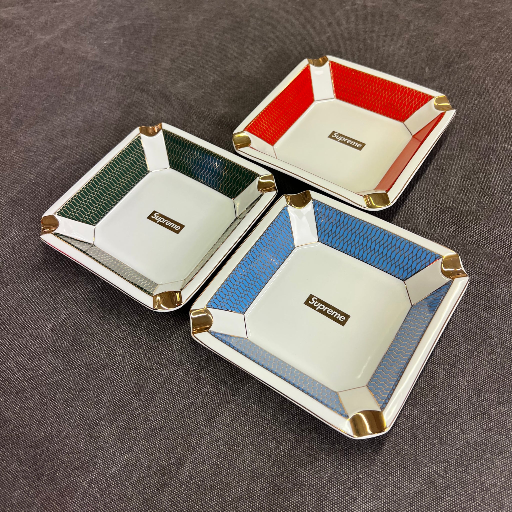 supreme Small Ashtray Green supreme Small Ashtray Green