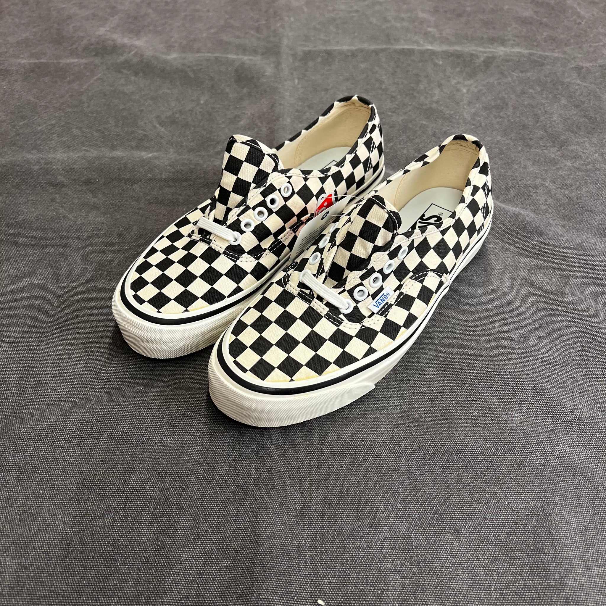 New vans authentic sales