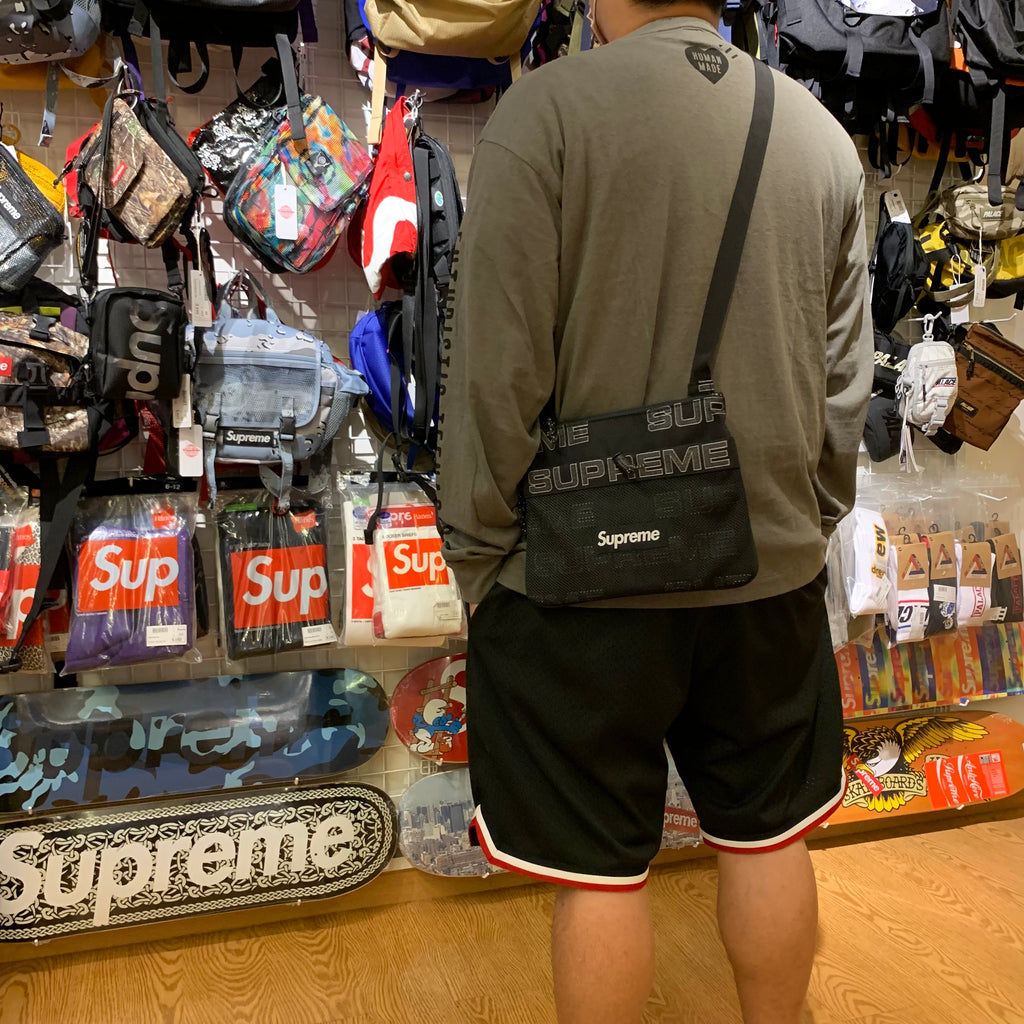 SUPREME SIDE BAG FW21 – Trade Point_HK