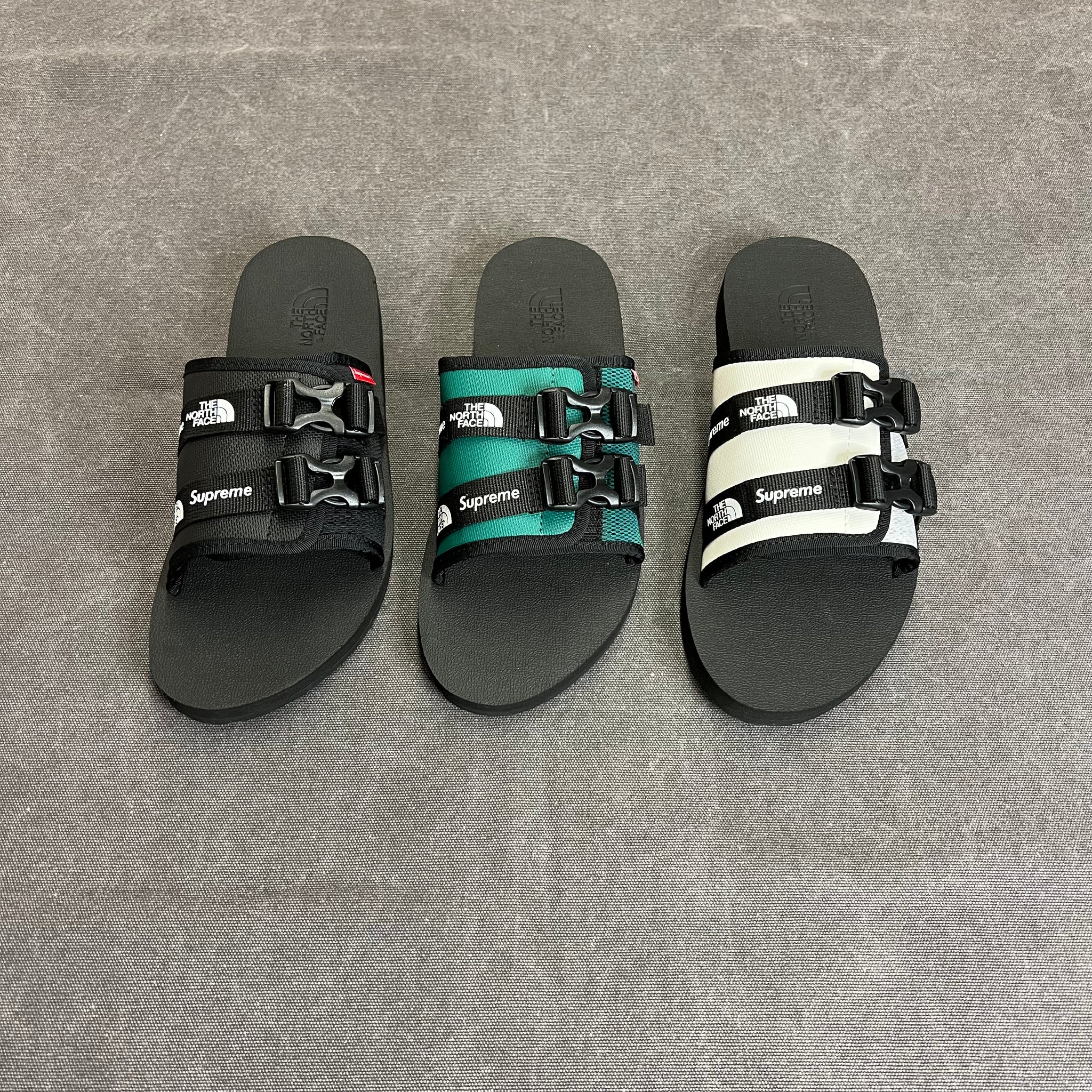 SUPREME THE NORTH FACE TREKKING SANDAL