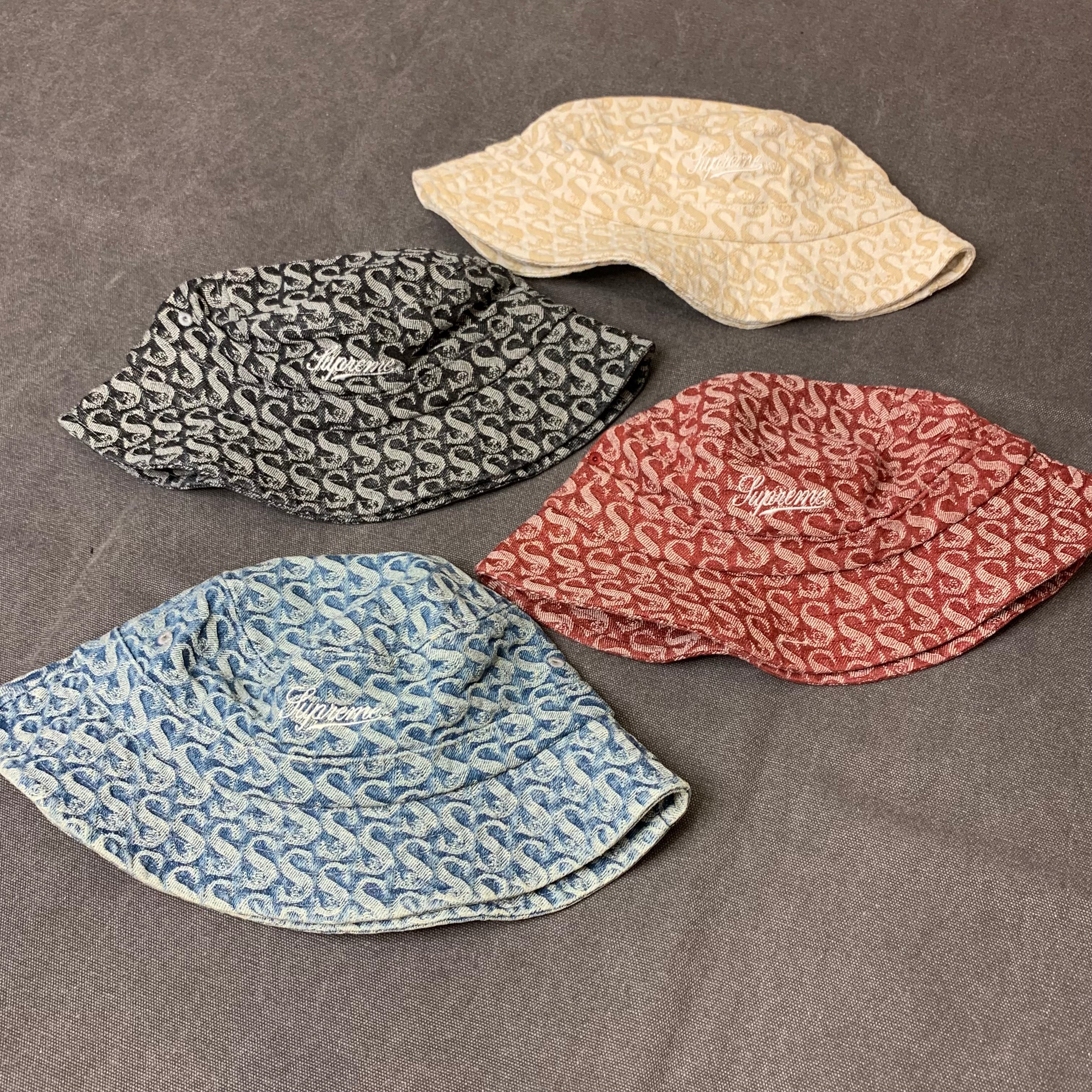 supreme Cutout Crusher Hat SMサイズ　ブルー 24062202_10.jpg