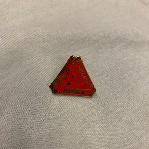 PALACE SKATEBOARDS TRI-LE BEURRE PIN BADGE